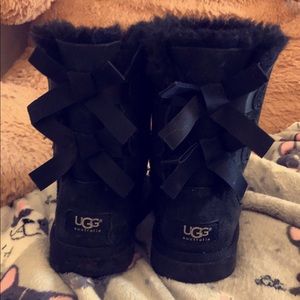 Bailey bow uggs